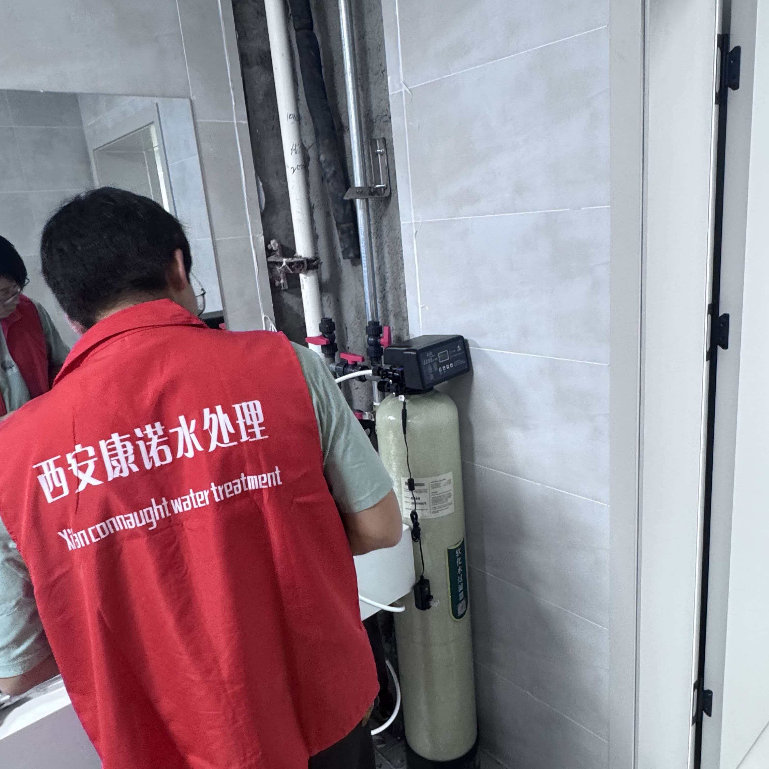 西安本地小型软水设备装机调试 2吨每小时产水水处理设备