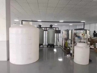 西安激光加工厂4吨反渗透设备产水水质现场检测