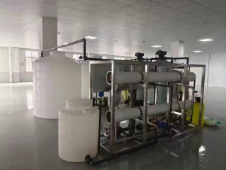 西安激光切割加工厂4吨反渗透设备车间运行实景