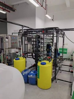 制造车间工件清洗超纯水设备管路配套布局实拍