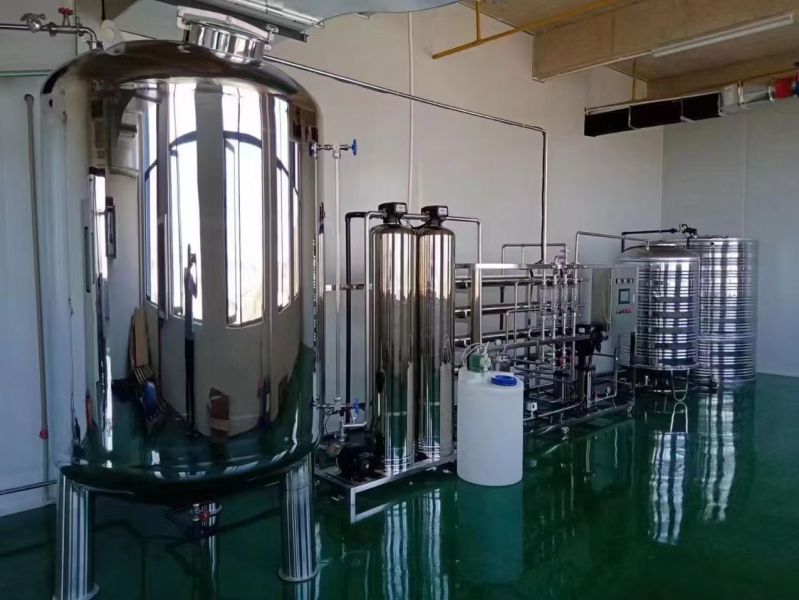 成套反渗透纯水机组车间实拍